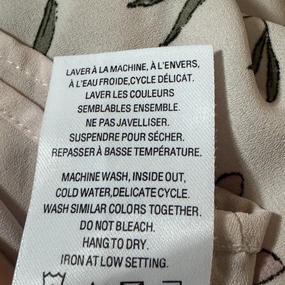 R Essentials 2X Shirt Top Pink Floral Flower Sleeveless V Neck Flowy Lightweight - Picture 7 of 7